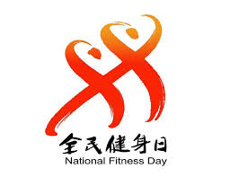 必一运动 强化身体稳定性，尝试双杠臂屈伸滑板挑战自我